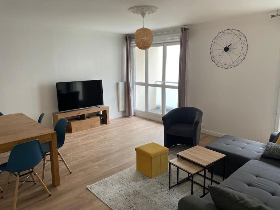 Appart Spacieux Pres De La Seine Sartrouville Ngoại thất bức ảnh