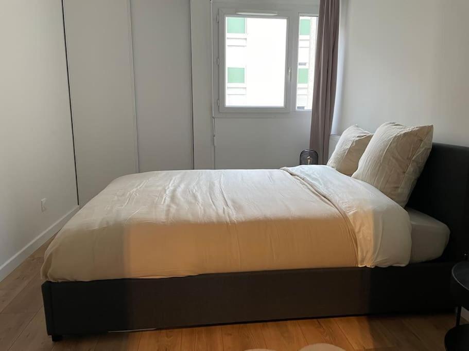 Appart Spacieux Pres De La Seine Sartrouville Ngoại thất bức ảnh